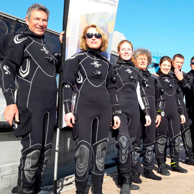 Гидрокостюмы сухого типа